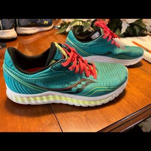 Saucony Kinvara 11 size 8